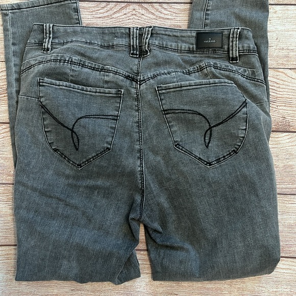 YMI wanna betta butt jeans - Picture 4 of 5